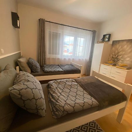 Apartman El Ogulin Eksteriør bilde