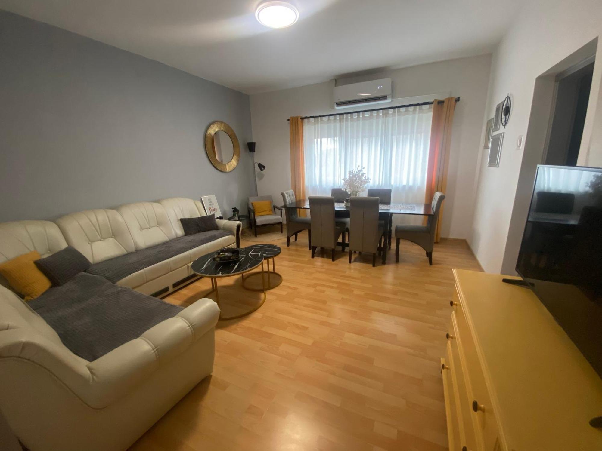 Apartman El Ogulin Eksteriør bilde